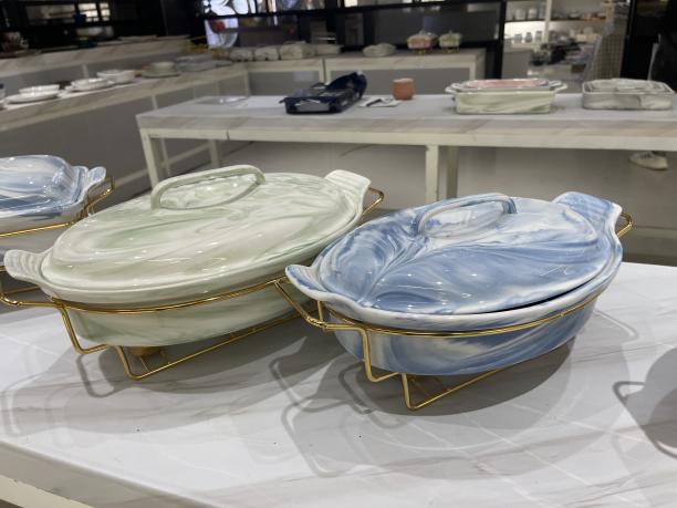 Керамическая тарелка под мрамор: идеальное сочетание искусства и практичности на обеденном столе