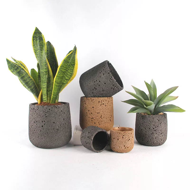 Классические горшки для цветов из керамогранита