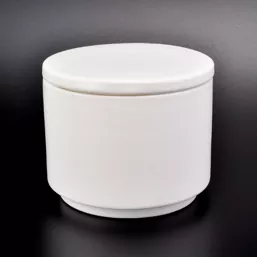 Традиционный керамический держатель свечей